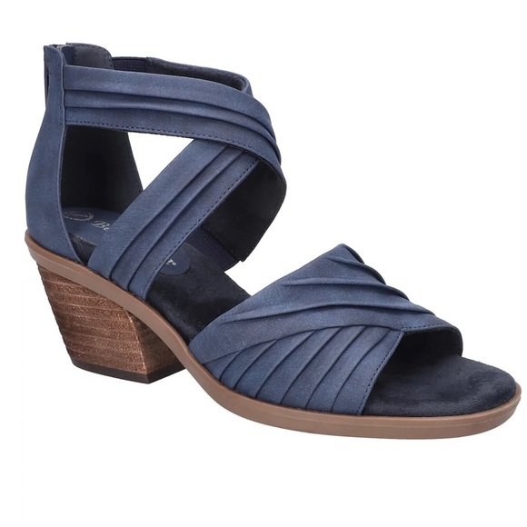 Bella -Vita Women's sz 6.5 WW Quinnell Block Heel Sandals New in Box - Picture 1 of 11